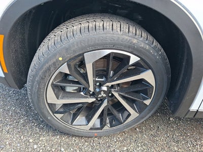 2025 Mitsubishi Outlander Plug-In Hybrid SE