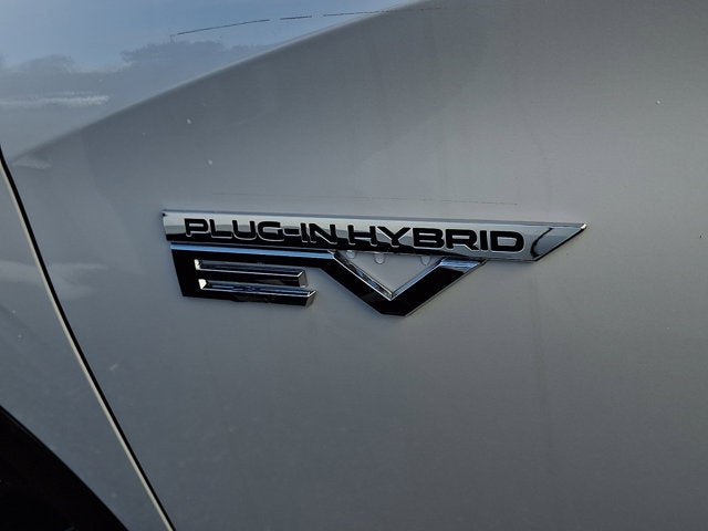 2025 Mitsubishi Outlander Plug-In Hybrid SE