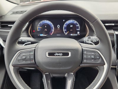 2023 Jeep Grand Cherokee Laredo 4x4