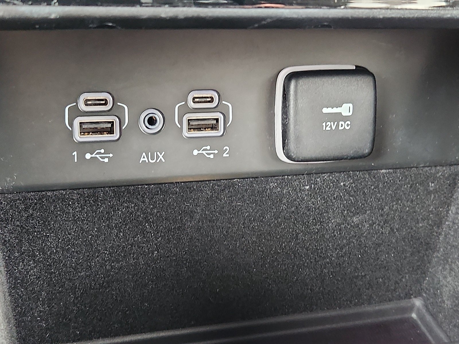 2023 Jeep Grand Cherokee Laredo 4x4