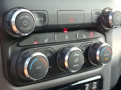 2022 RAM 1500 Big Horn Crew Cab 4x4 5'7" Box