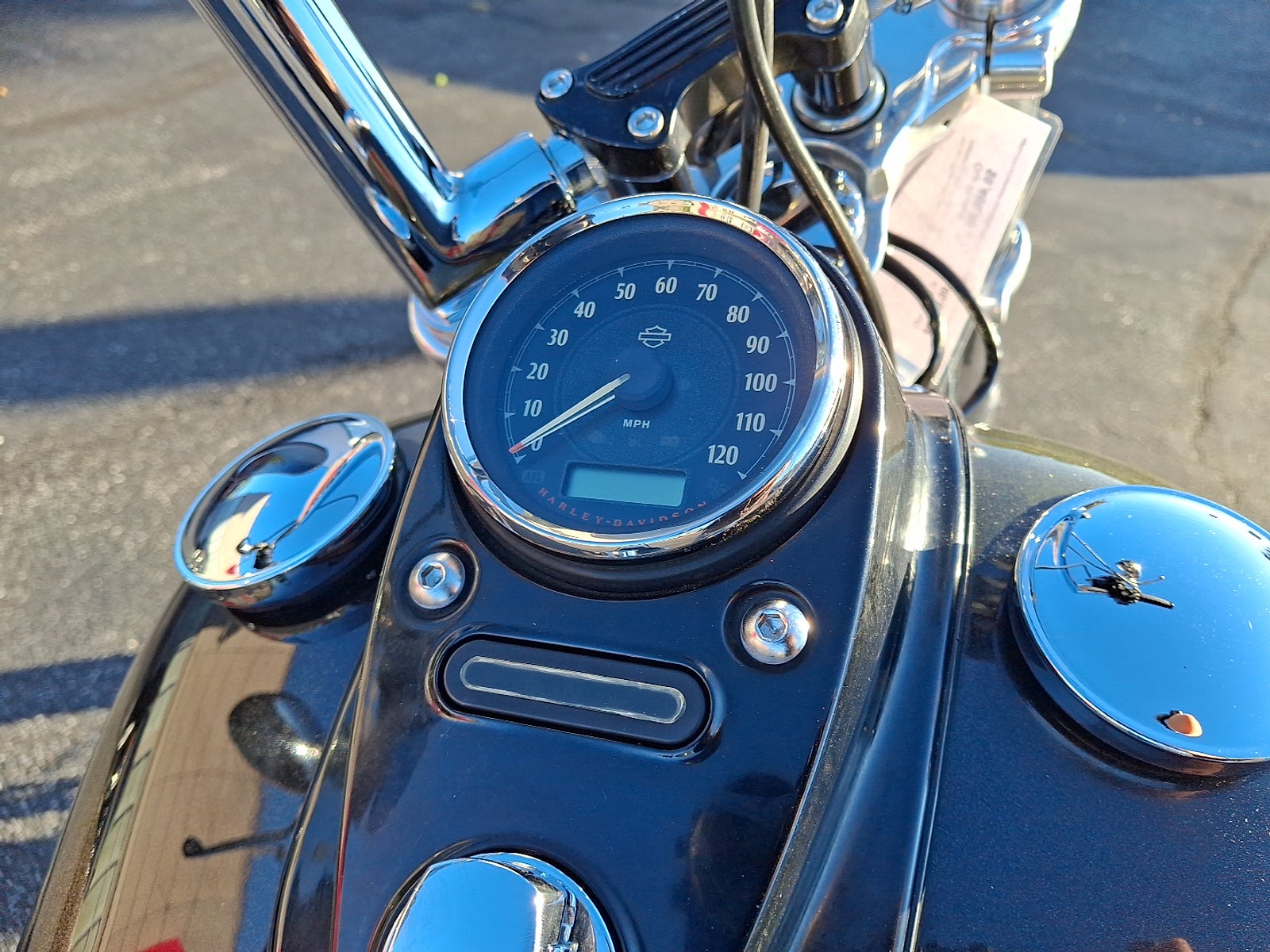 2017 Harley-Davidson Dyna Wide Glide Base