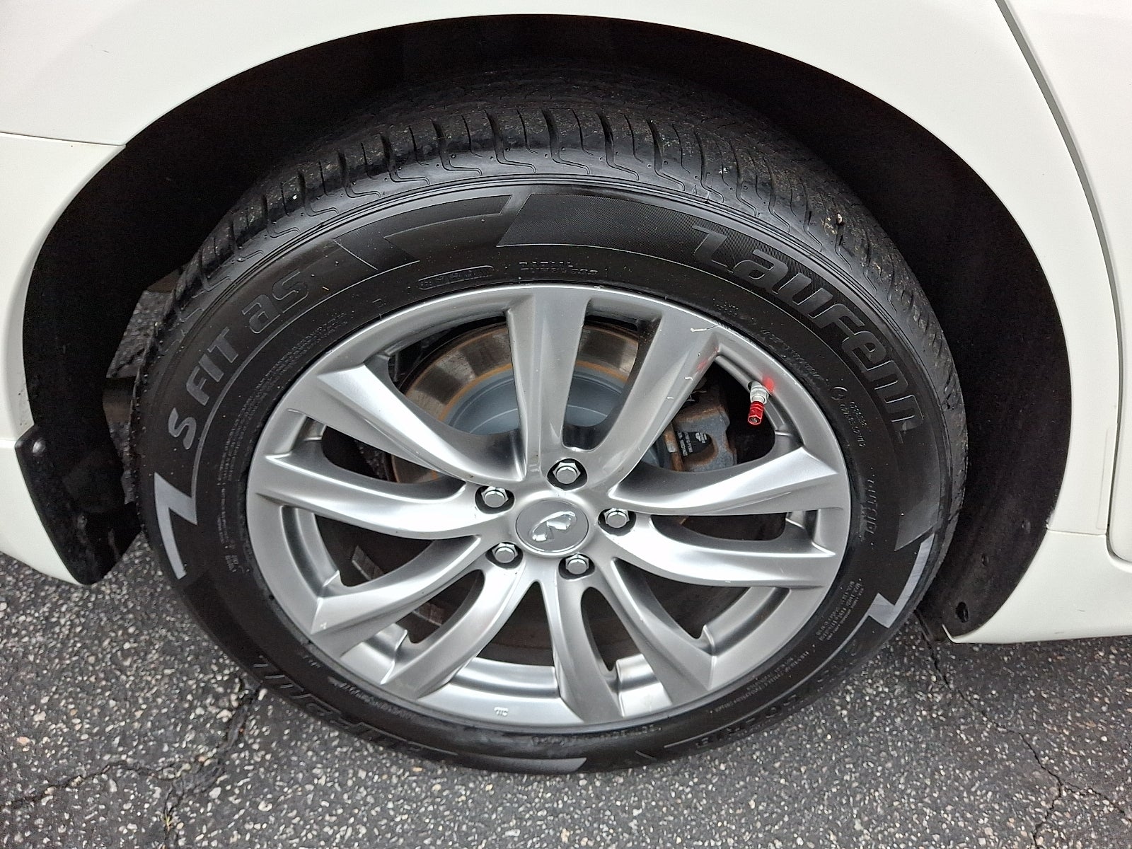 2016 INFINITI Q70 3.7X