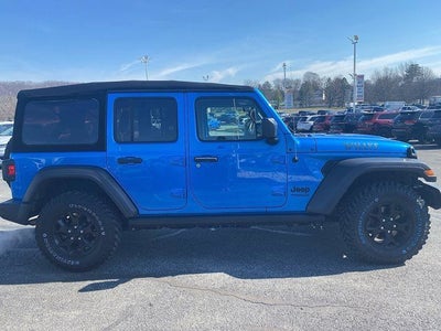 2022 Jeep Wrangler Unlimited Willys