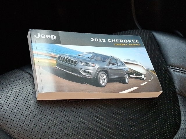 2022 Jeep Cherokee Latitude Lux