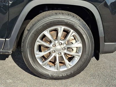 2022 Jeep Cherokee Latitude Lux