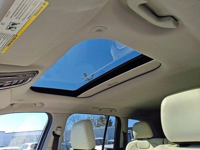 2022 Jeep Grand Cherokee Laredo