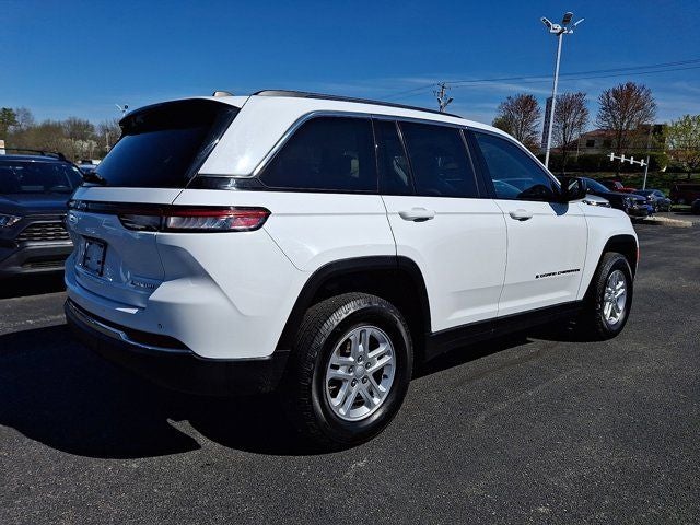 2022 Jeep Grand Cherokee Laredo