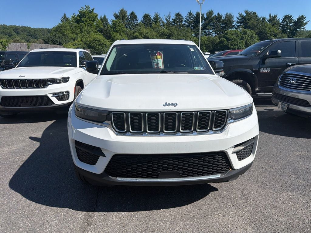 2022 Jeep Grand Cherokee Laredo