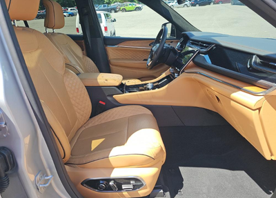 2025 Jeep Grand Cherokee Summit Reserve