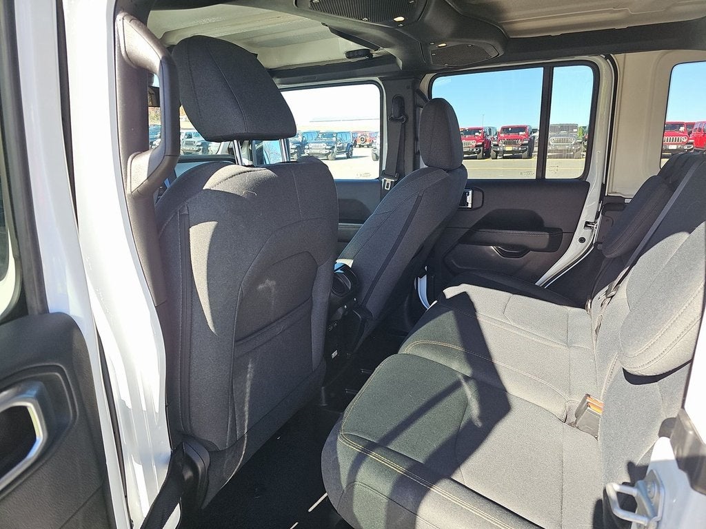 2025 Jeep Wrangler Sahara 4xe