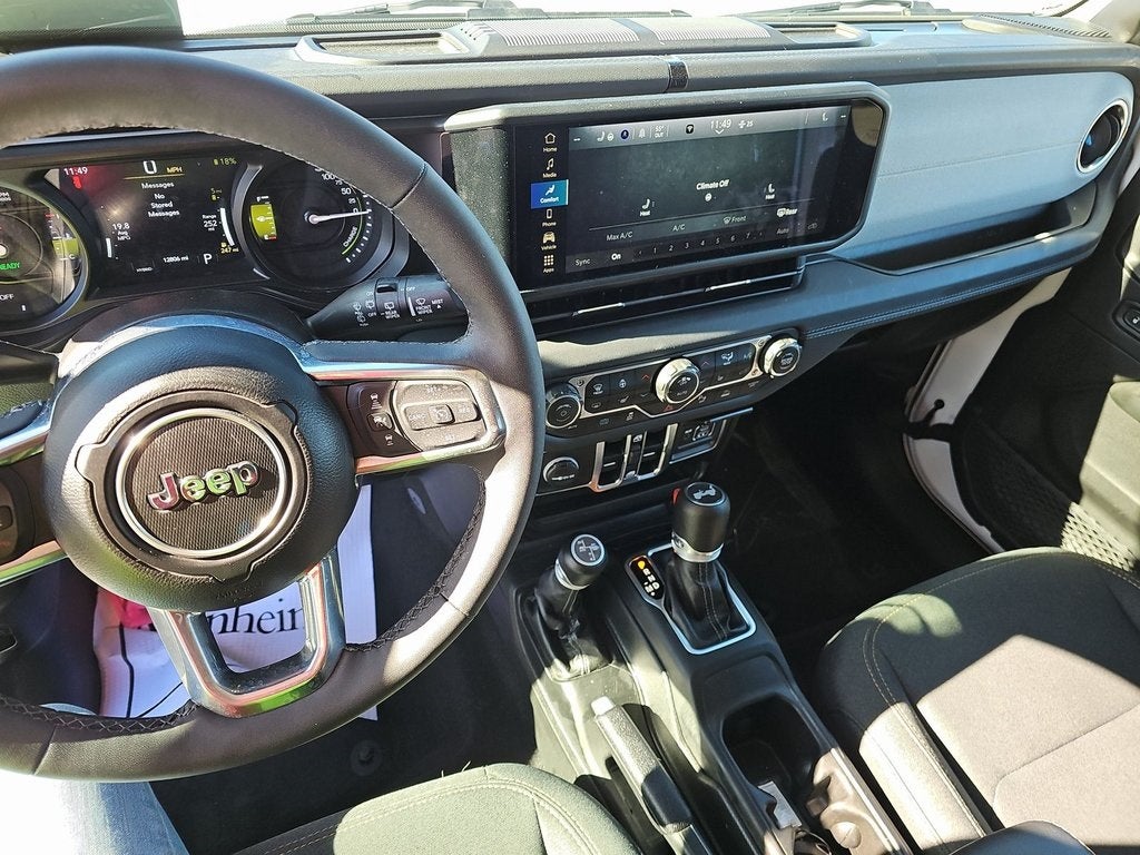 2025 Jeep Wrangler Sahara 4xe