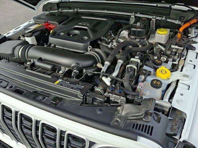 2025 Jeep Wrangler Sahara 4xe