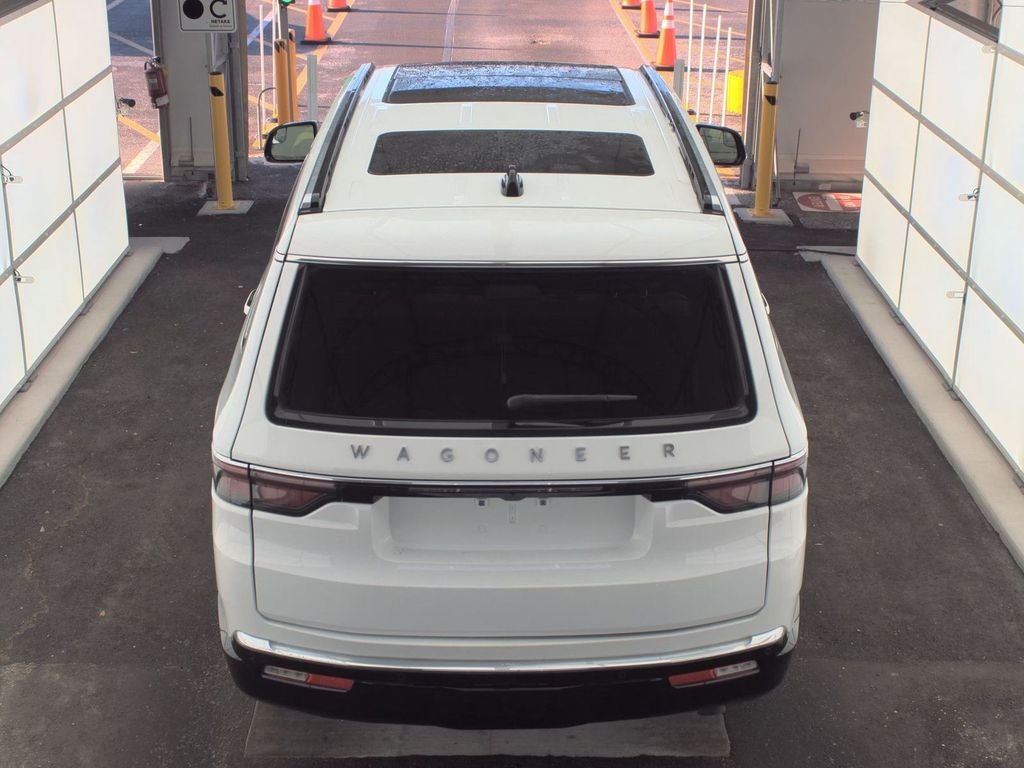 2024 Jeep Wagoneer Base