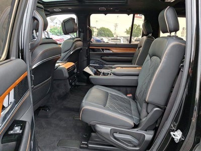 2022 Jeep Grand Wagoneer Series III