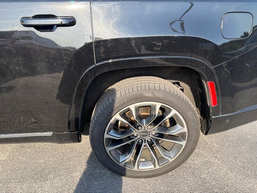 2022 Jeep Grand Wagoneer Series III