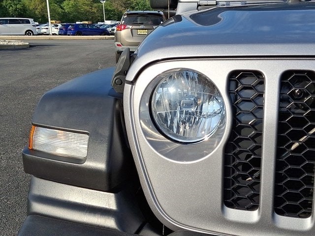 2020 Jeep Gladiator Sport