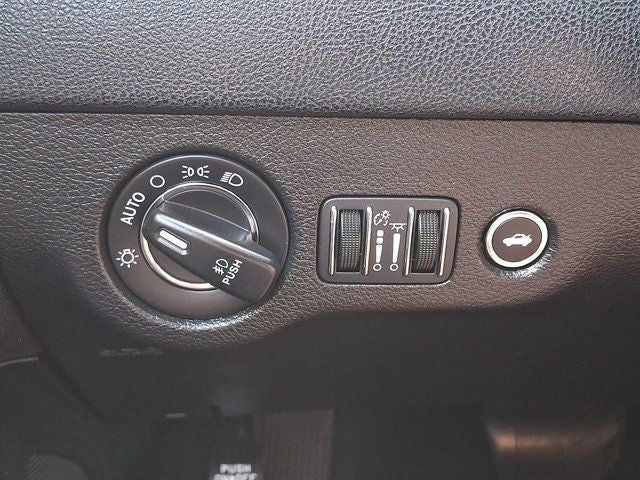2019 Chrysler 300 S
