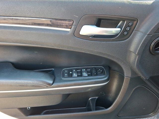 2019 Chrysler 300 Limited