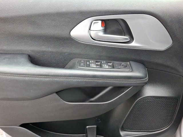 2019 Chrysler Pacifica Touring L Plus