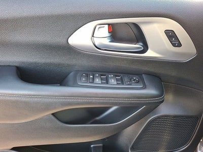 2020 Chrysler Pacifica Launch Edition