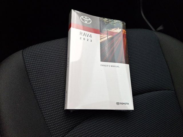 2023 Toyota RAV4 LE