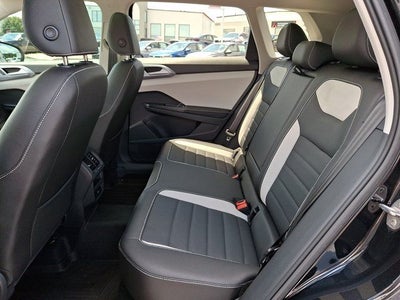 2025 Volkswagen Taos 1.5T SEL