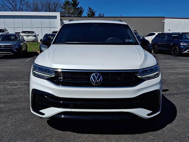 2024 Volkswagen Tiguan 2.0T SE R-Line Black