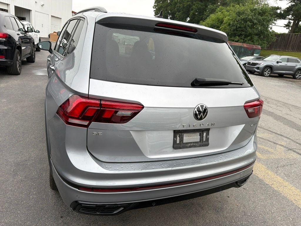 2022 Volkswagen Tiguan 2.0T SE R-Line Black
