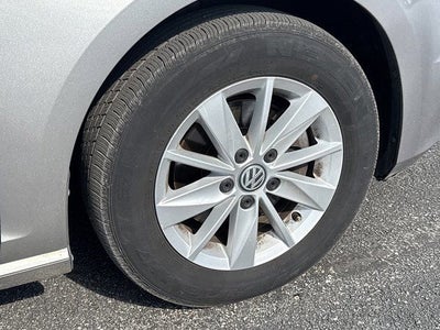 2016 Volkswagen Golf TSI SE 4-Door