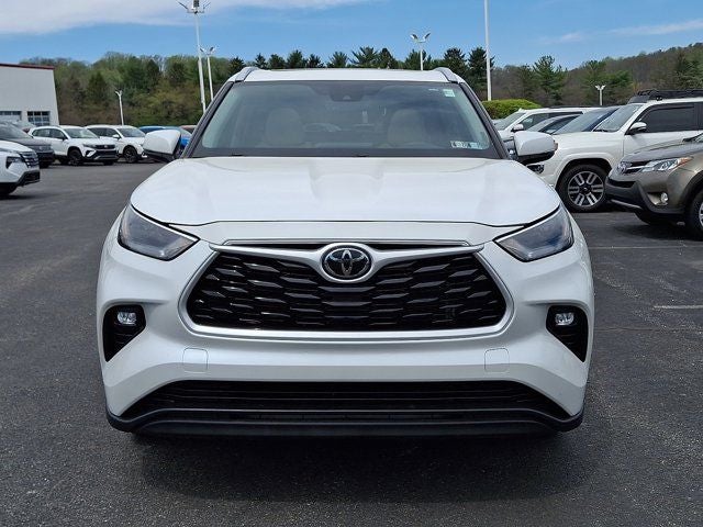 2024 Toyota Highlander XLE