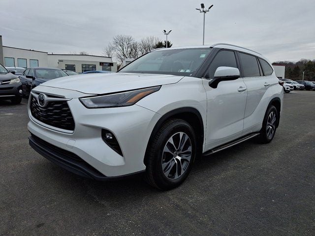 2024 Toyota Highlander XLE
