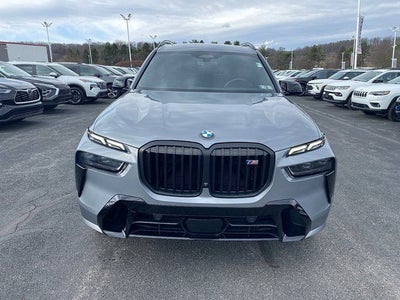 2023 BMW X7 M60i