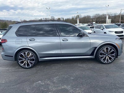 2023 BMW X7 M60i