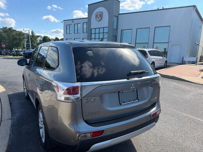 2015 Mitsubishi Outlander SE