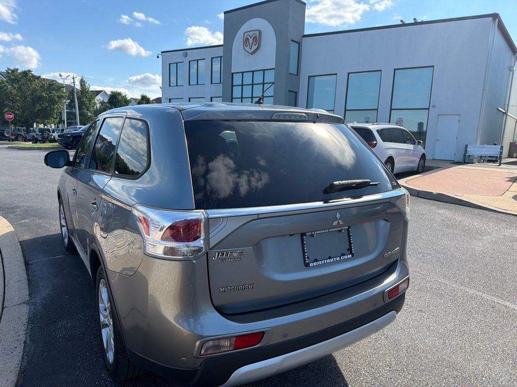 2015 Mitsubishi Outlander SE