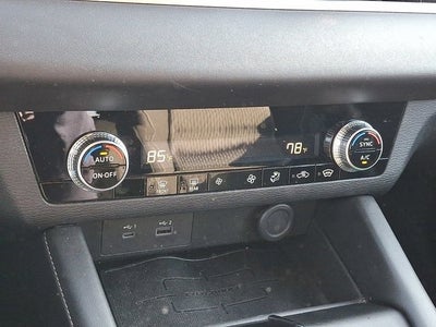 2022 Mitsubishi Outlander ES