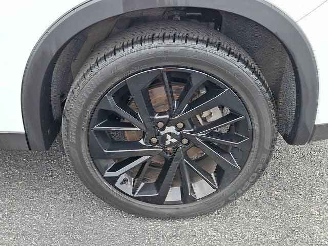 2022 Mitsubishi Outlander Black Edition