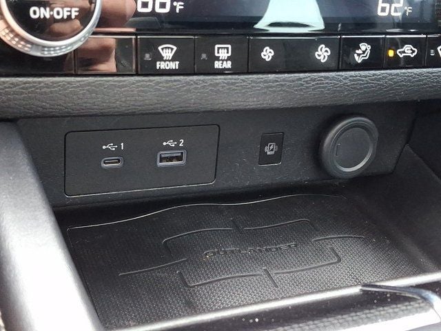 2022 Mitsubishi Outlander Black Edition