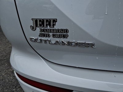 2022 Mitsubishi Outlander Black Edition