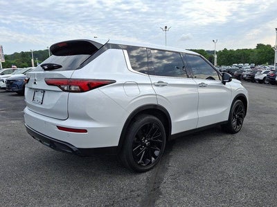 2022 Mitsubishi Outlander Black Edition