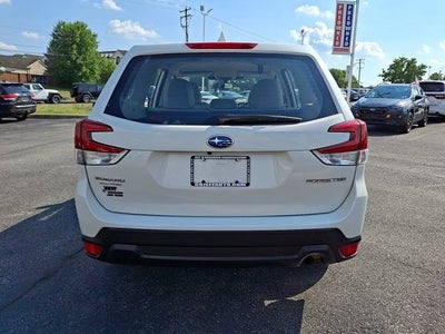 2023 Subaru Forester Base