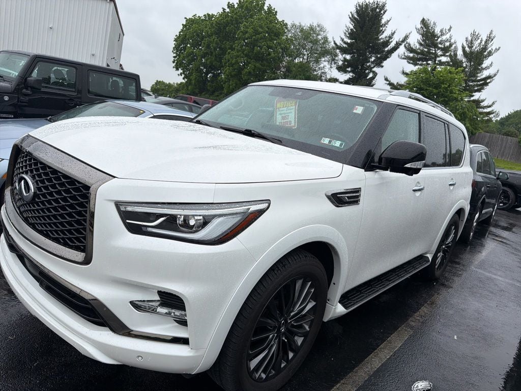 2023 INFINITI QX80 Premium Select