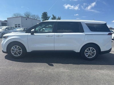 2022 Kia Carnival LX
