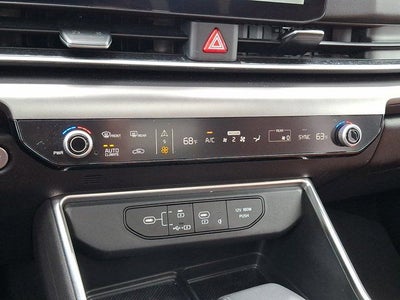 2025 Kia Carnival SX