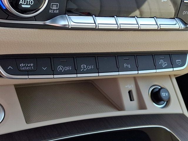 2023 Audi Q5 45 S line Premium quattro