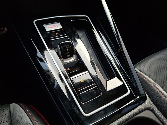 2025 Volkswagen Golf GTI 2.0T SE