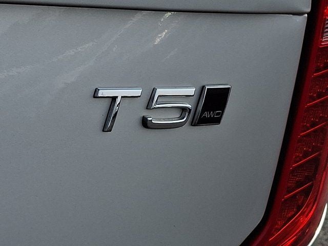 2020 Volvo XC90 T5 Momentum