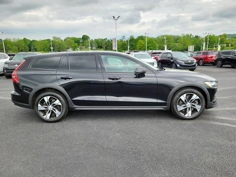 2022 Volvo V60 Cross Country T5 in Downingtown, PA - Jeff D'Ambrosio Auto Group