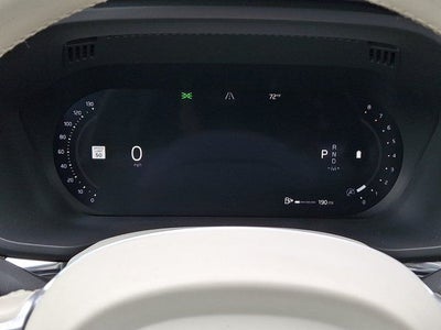 2022 Volvo XC60 B5 Momentum